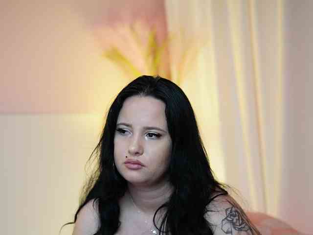AdelineMoon webcam