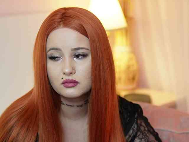AdelineMoon webcam