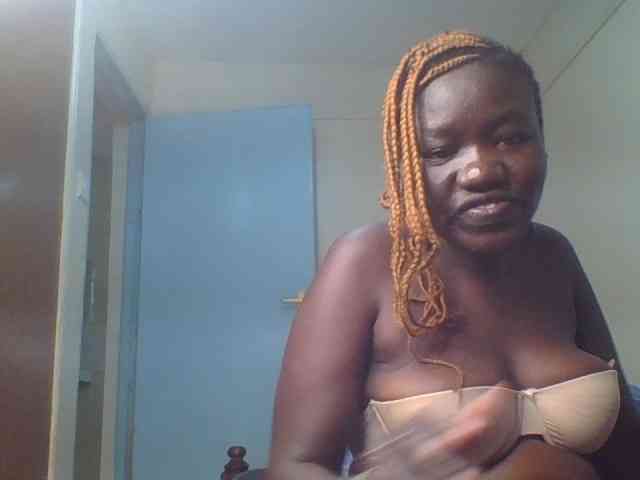 Sexxydaphine1 webcam