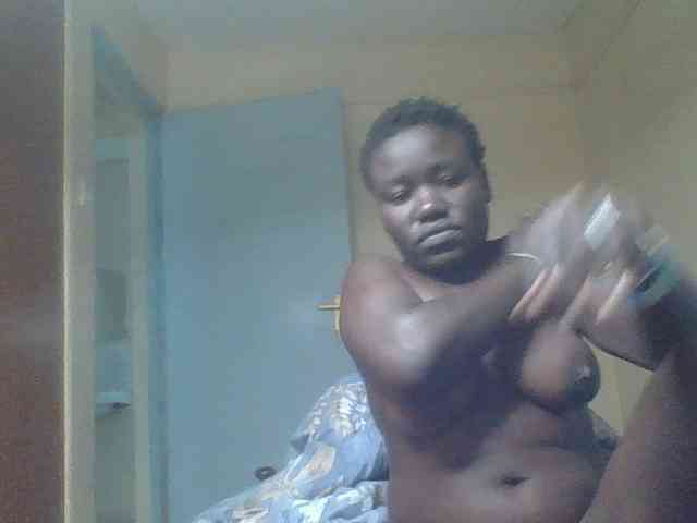 Sexxydaphine1 webcam
