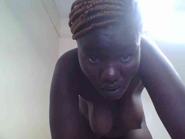 Sexxydaphine1 webcam