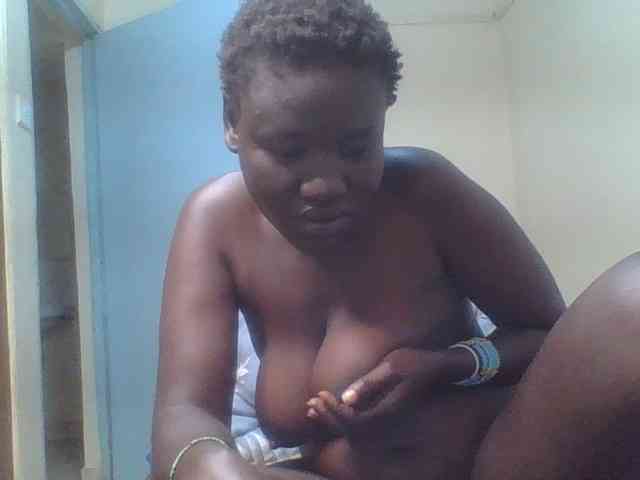 Sexxydaphine1 webcam