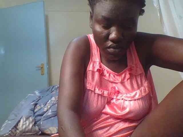 Sexxydaphine1 webcam