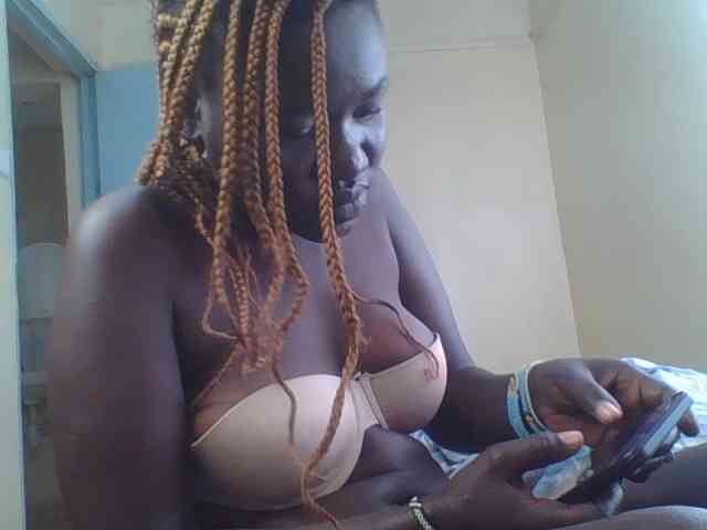 Sexxydaphine1 webcam