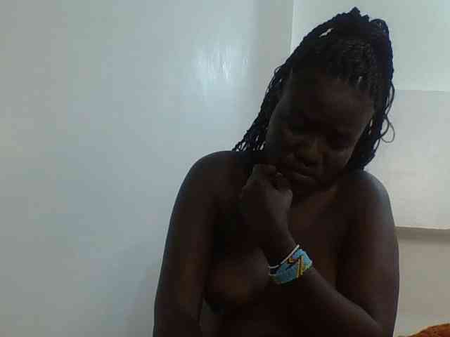 Sexxydaphine1 webcam