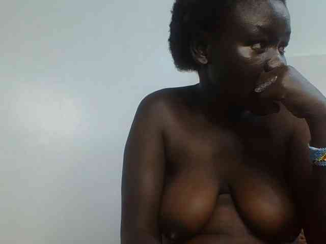 Sexxydaphine1 webcam