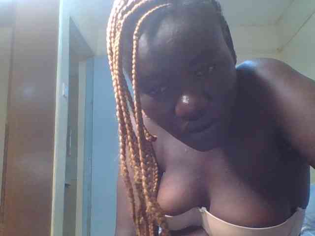 Sexxydaphine1 webcam
