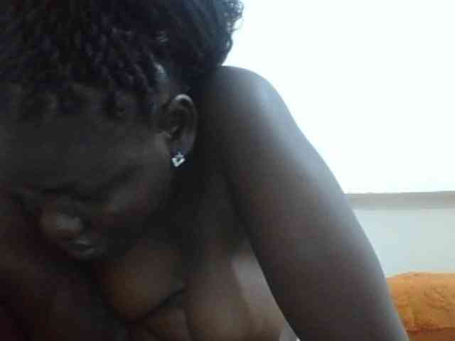 Sexxydaphine1 webcam