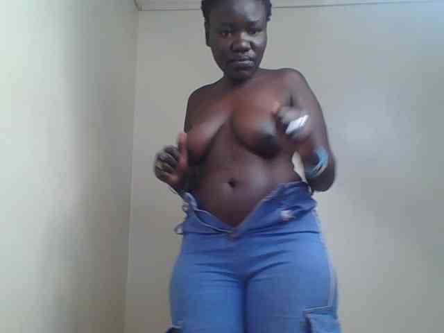 Sexxydaphine1 webcam