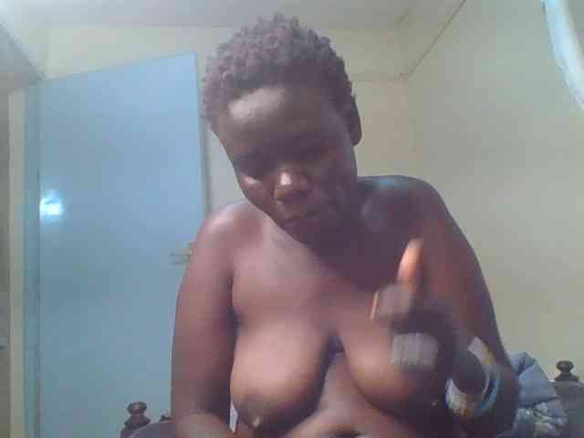 Sexxydaphine1 webcam