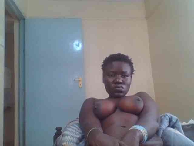 Sexxydaphine1 webcam