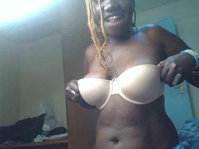 Sexxydaphine1 webcam