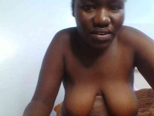 Sexxydaphine1 webcam