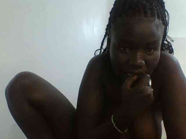 Sexxydaphine1 webcam