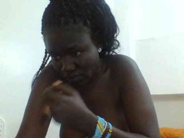 Sexxydaphine1 webcam