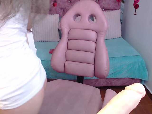 le modèle anymar est en webcam porno dans un show sur le site bongacams, il possède les tags suivants: Latino/Hispanic,Blonde,Shaved