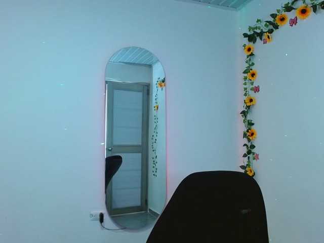 miabrown69 live cam on BongaCams