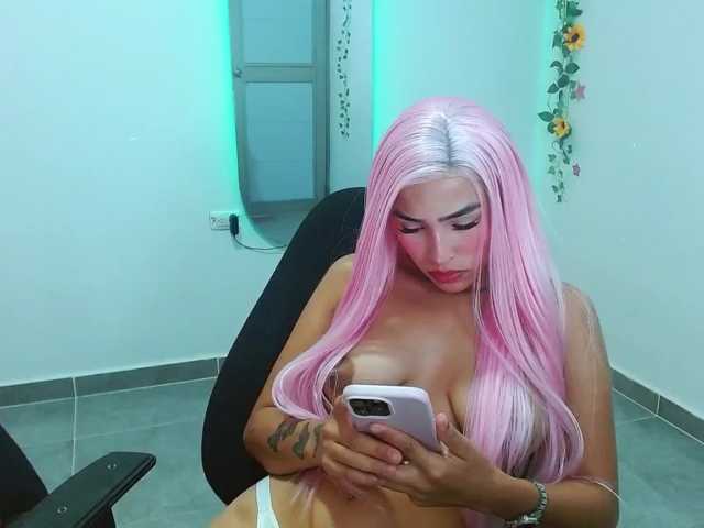 miabrown69, live now on BongaCams