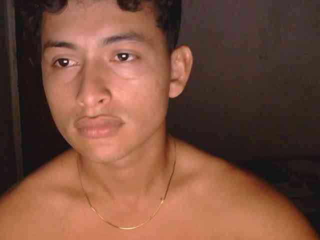 hotcouple21 webcam