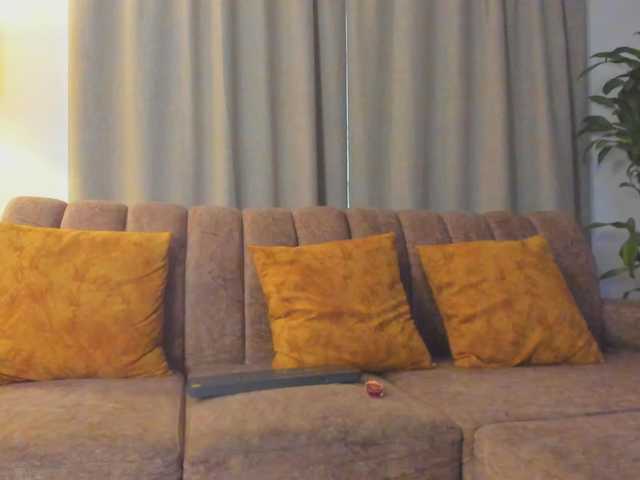 ElizabethAndEliana live cam on BongaCams