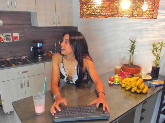 ElizabethAndEliana live cam on BongaCams