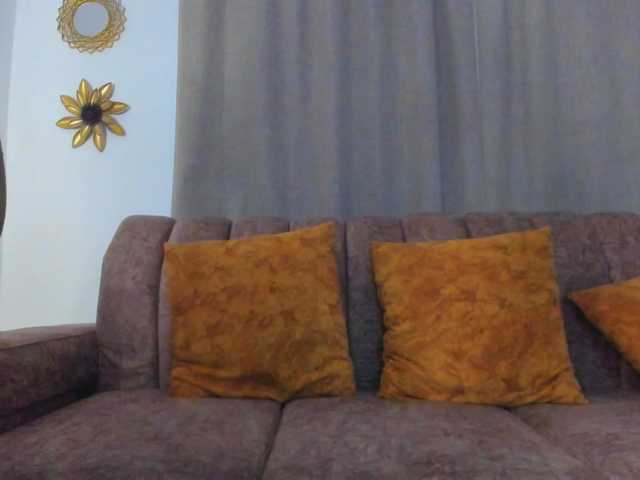 ElizabethAndEliana live cam on BongaCams