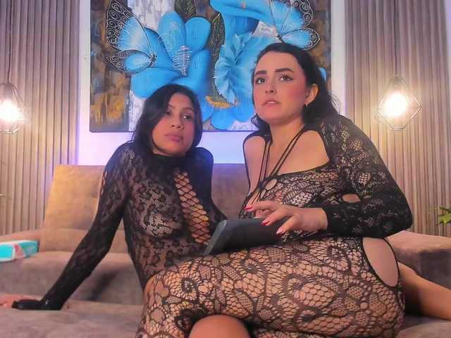 ElizabethAndEliana live cam on BongaCams
