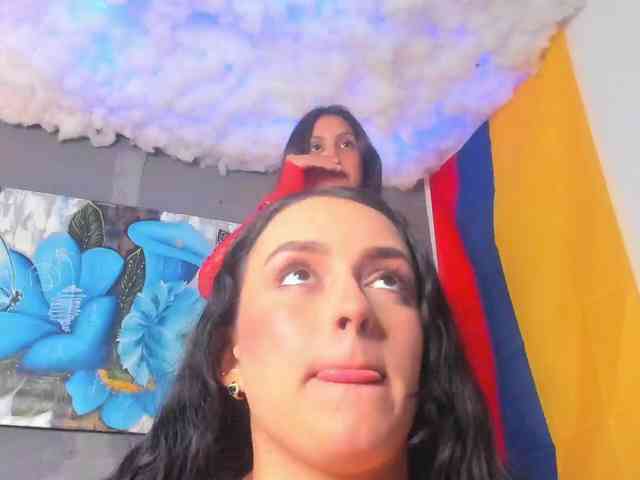 ElizabethAndEliana webcam