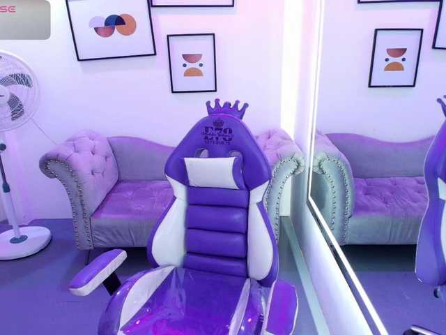 Ariel-doweeen live cam on BongaCams
