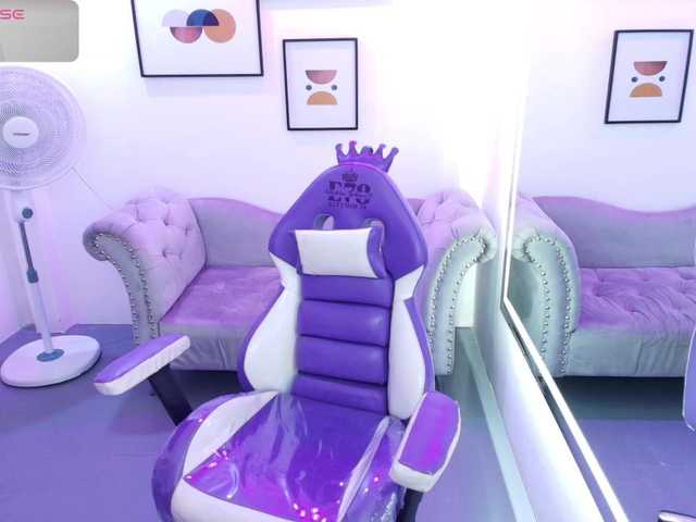 Ariel-doweeen live cam on BongaCams