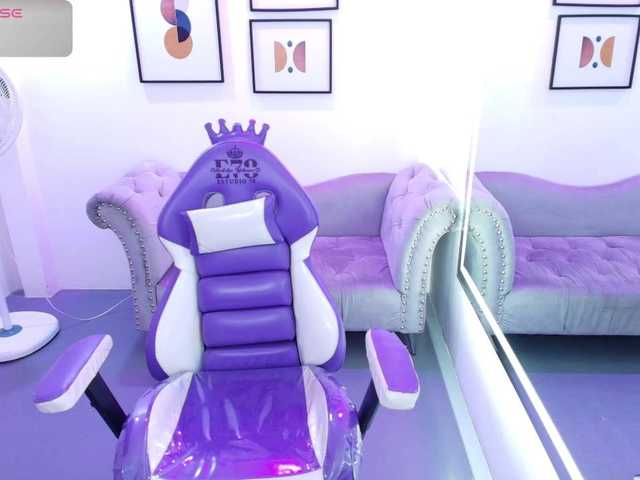 Ariel-doweeen live cam on BongaCams