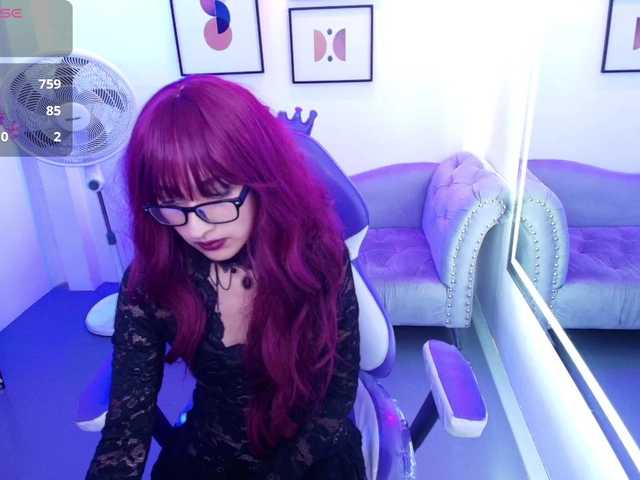 Ariel-doweeen live cam on BongaCams