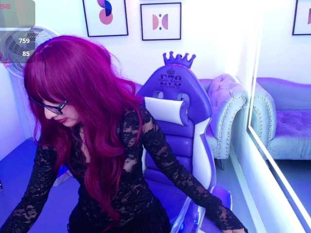 Ariel-doweeen live cam on BongaCams
