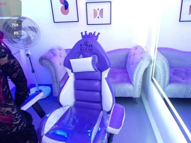 Ariel-doweeen live cam on BongaCams