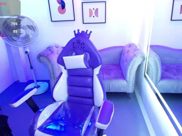 Ariel-doweeen live cam on BongaCams