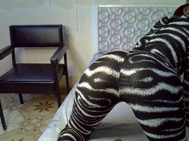 Sexyrose12 webcam