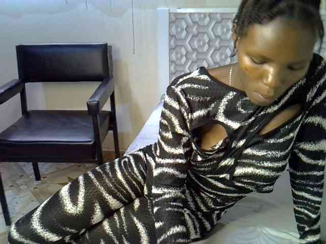 Sexyrose12 webcam