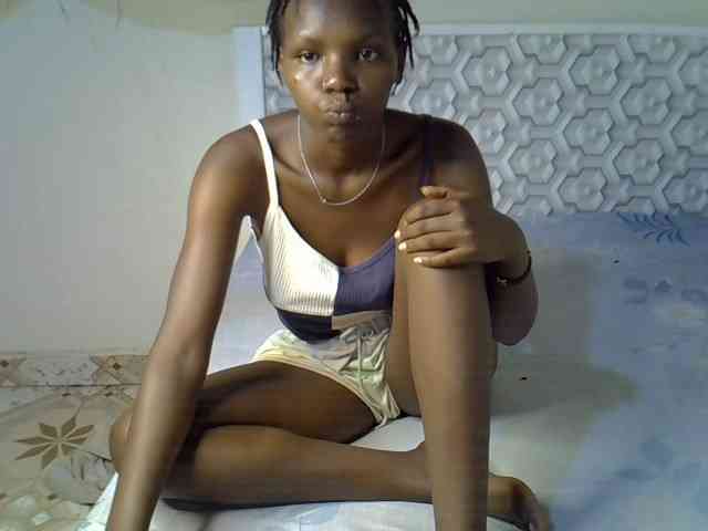 Sexyrose12 webcam