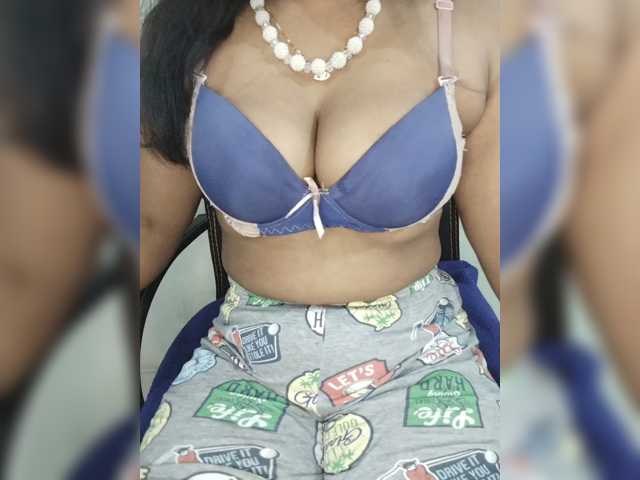 Tapur- live cam on BongaCams