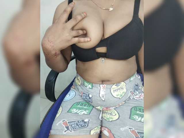 Tapur- live cam on BongaCams