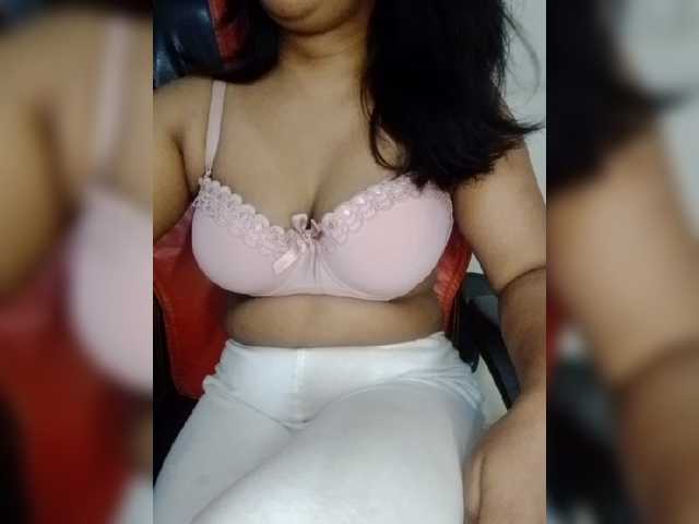 Tapur- live cam on BongaCams