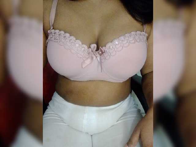 Tapur- live cam on BongaCams