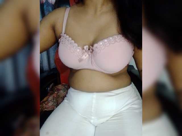 Tapur- live cam on BongaCams