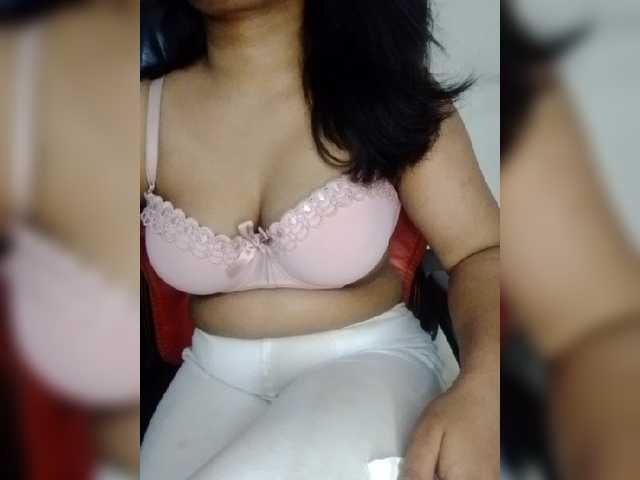 Tapur- live cam on BongaCams