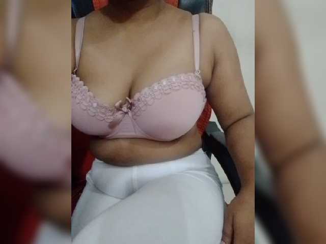 Tapur- live cam on BongaCams