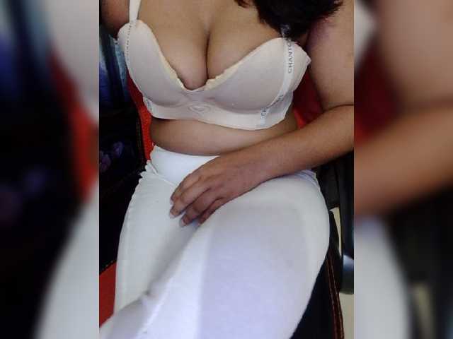 Tapur- live cam on BongaCams