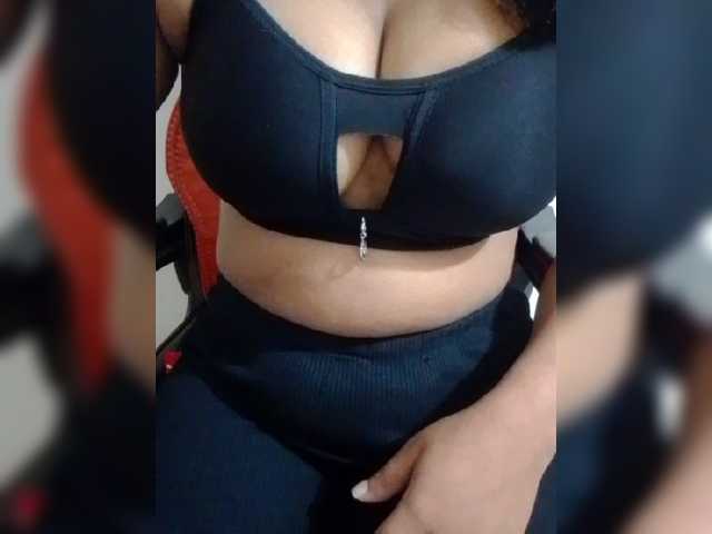 Tapur- live cam on BongaCams
