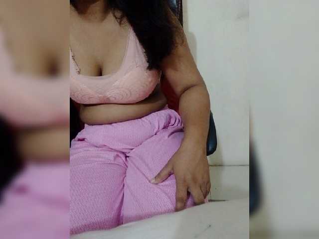 Tapur- live cam on BongaCams