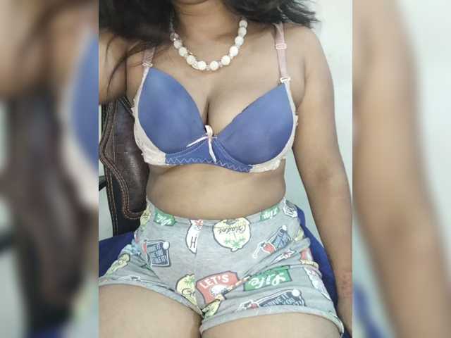 Tapur- live cam on BongaCams