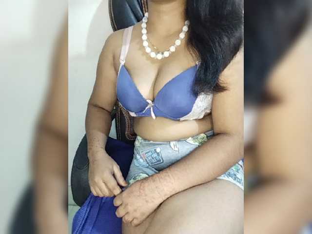 Tapur- live cam on BongaCams